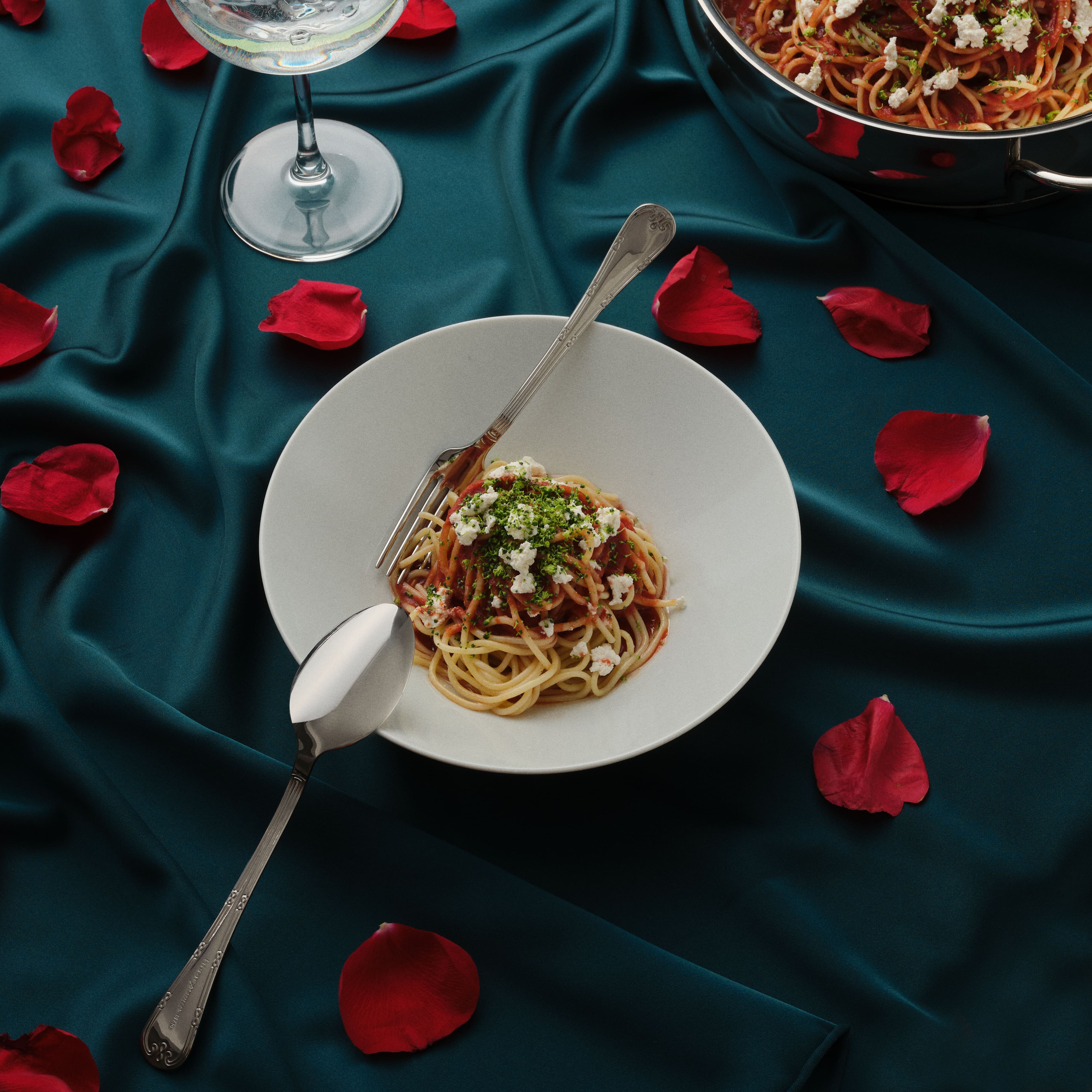 Romantik Akşam Yemeğinizde Sofranızı Tamamlayacak Aksesuarlar